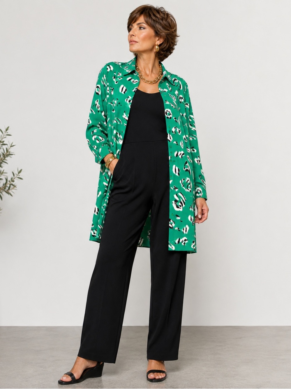 Investments Woman Green Abstract Print Longline Button Front Tunic 1X